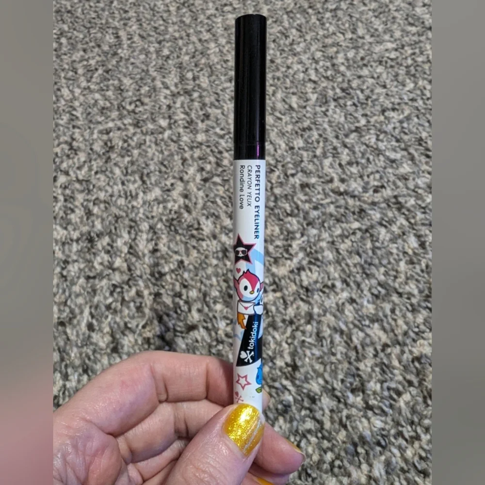 Tokidoki Perfetto white liquid eyeliner in Rondine Love - DISCONTINUED